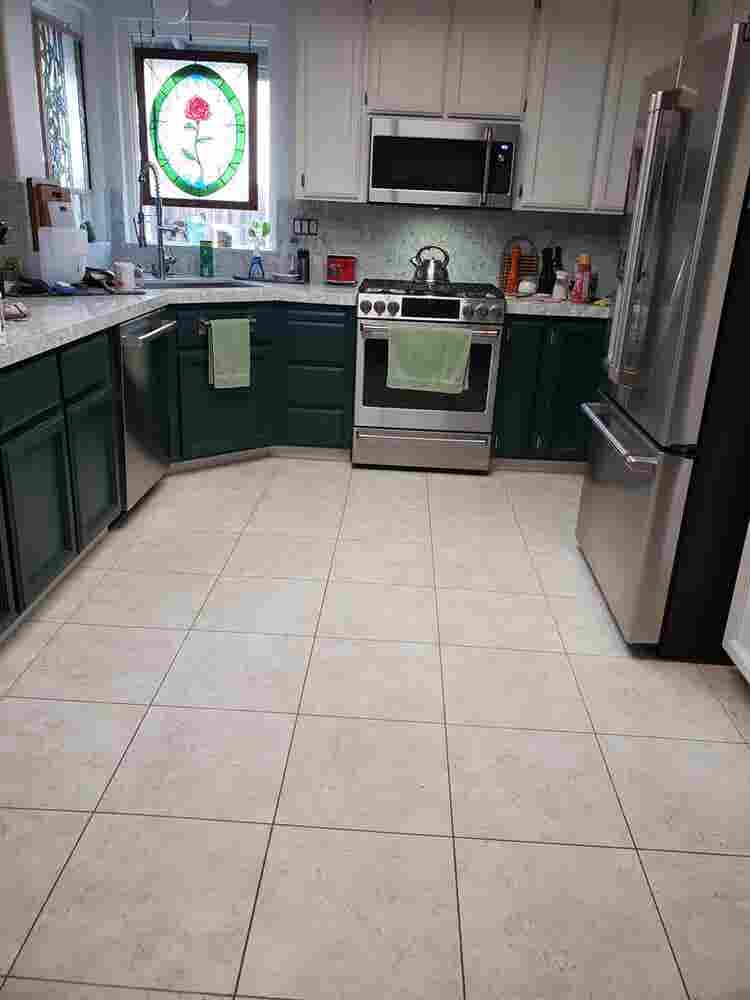 Room for rent w/shared bathroom