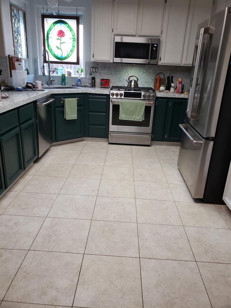 Room for rent w/shared bathroom