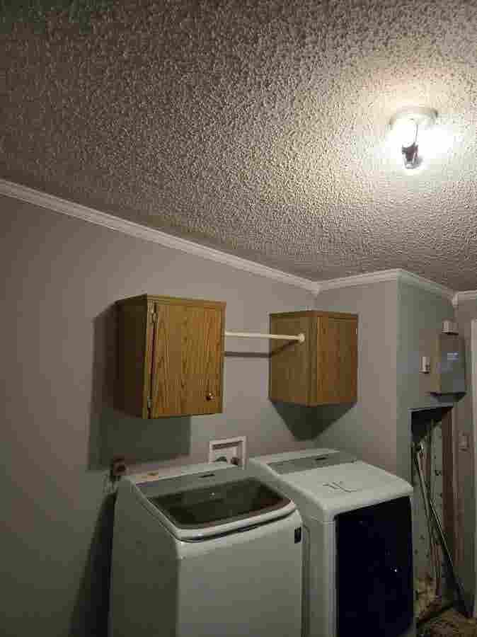 ROOMMATES WANTED