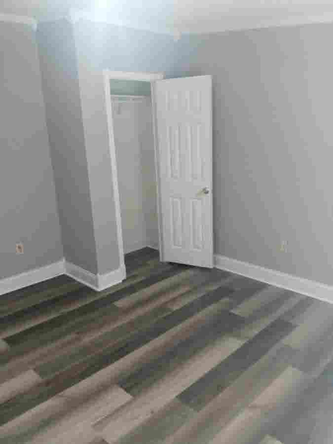 ROOMMATES WANTED