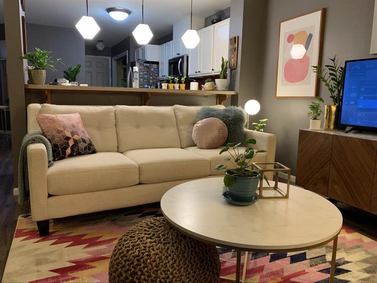 Sunny room in funky townhouse