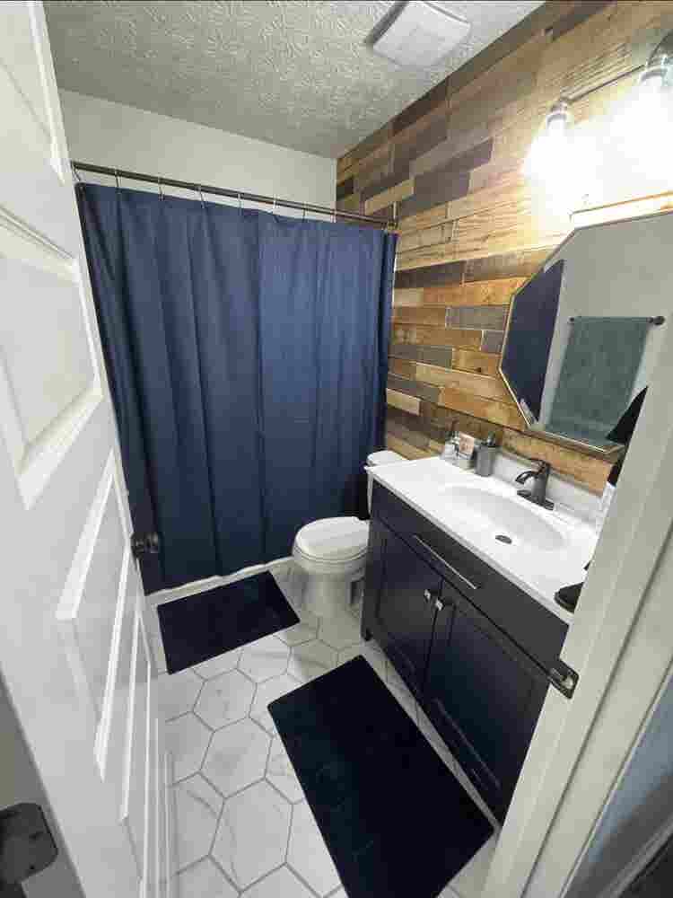 Room for rent - pet friendly