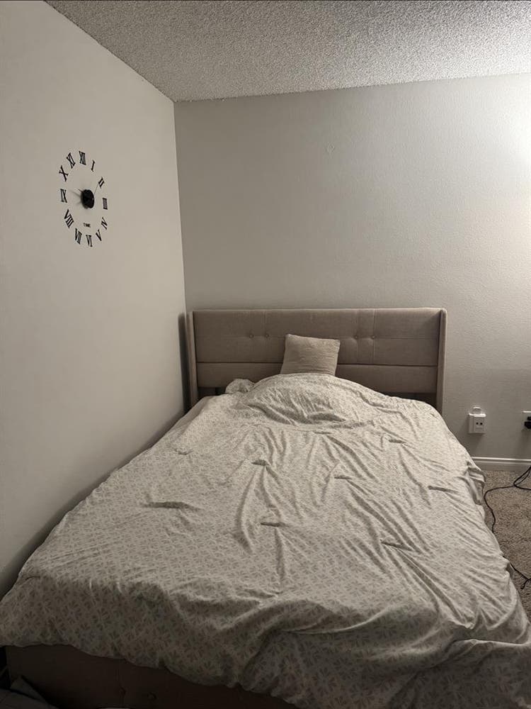 TownHouse Room in Prime location