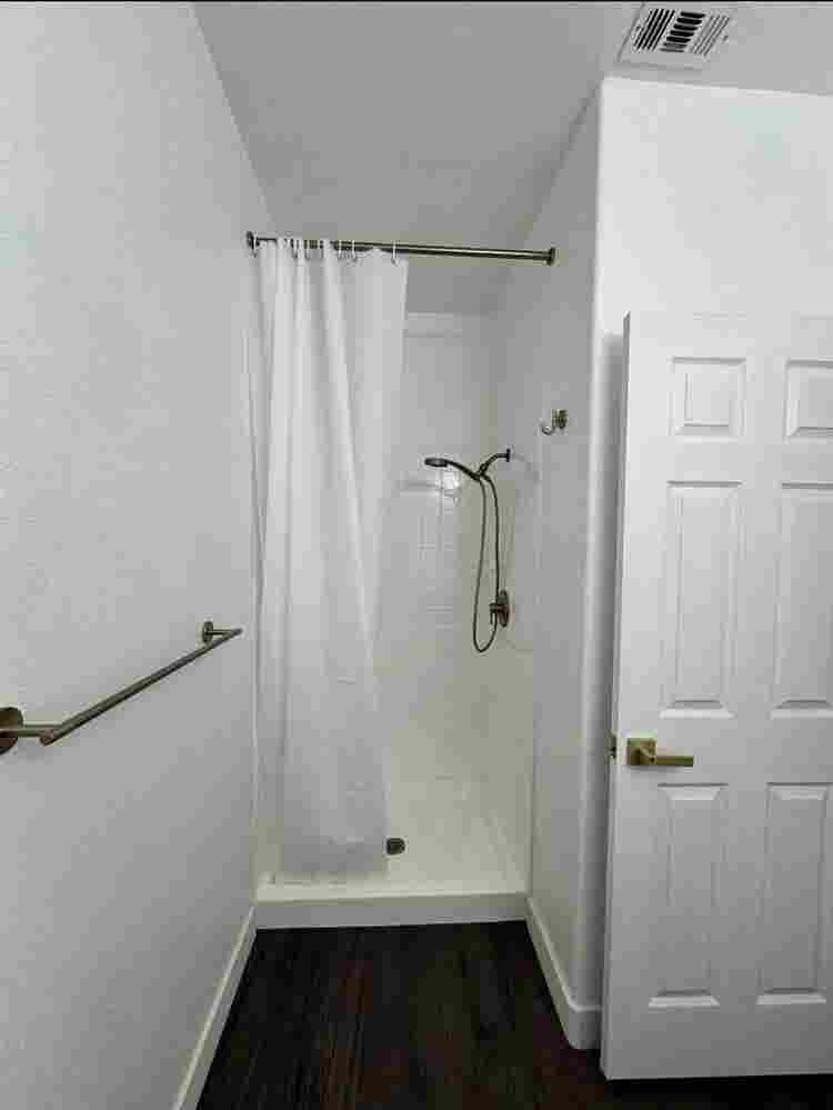 Room & bath - Summerlin area!