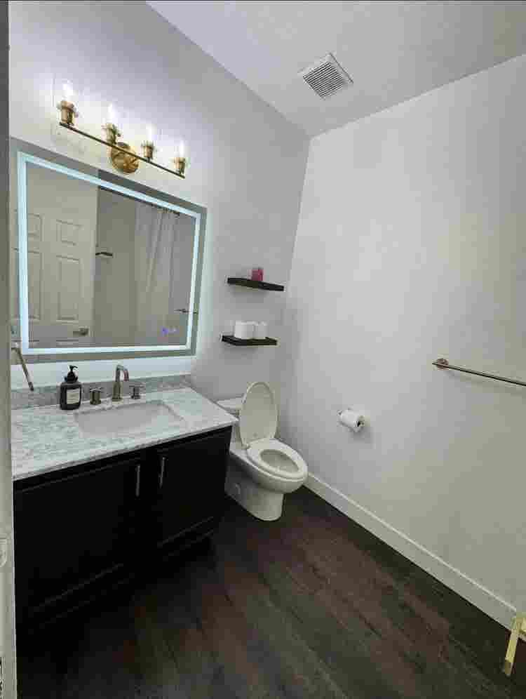 Room & bath - Summerlin area!
