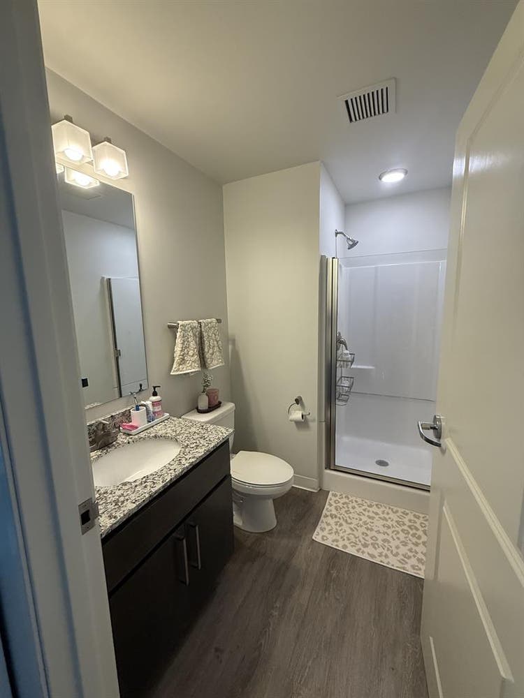 Apartment for Sublease