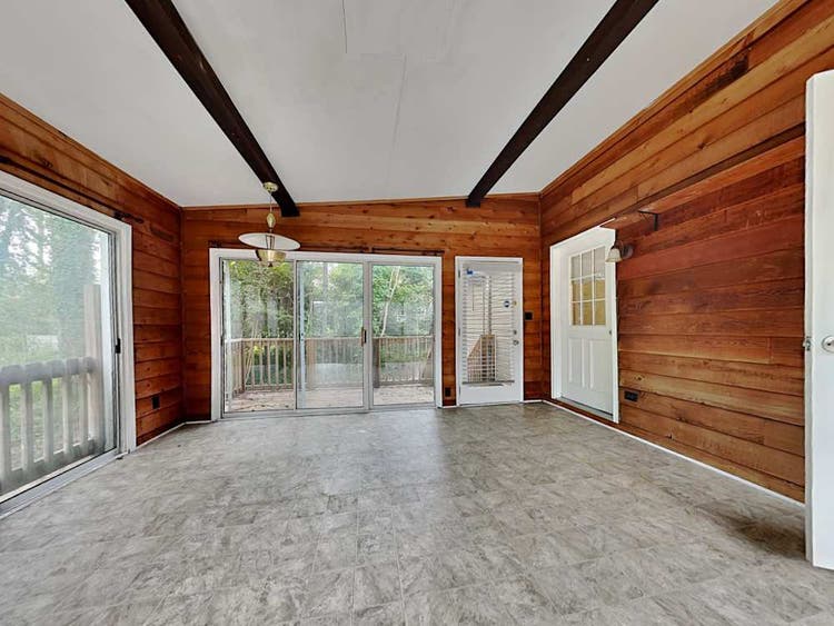 Beautiful Space to Move In !!!