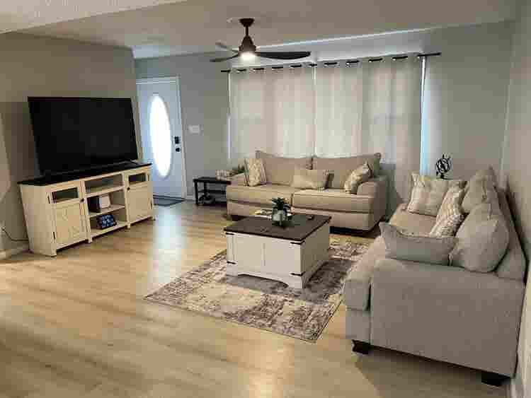 Large Furnished rm available in Nfk