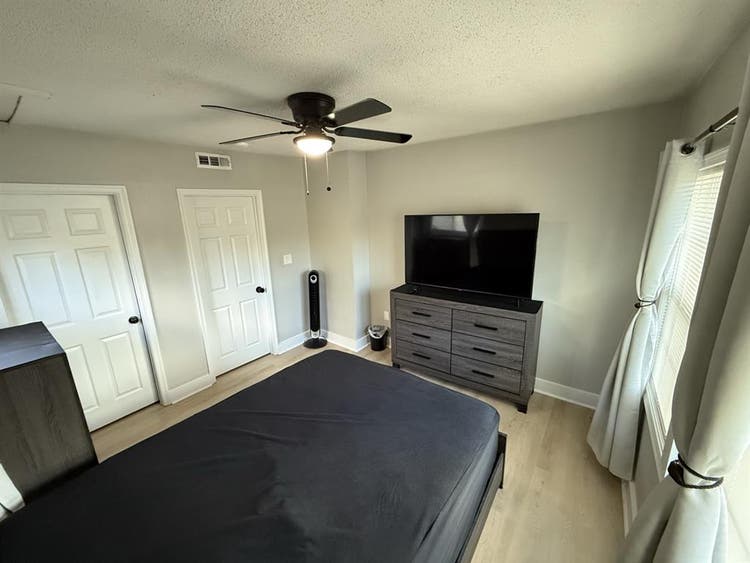 Large Furnished rm available in Nfk