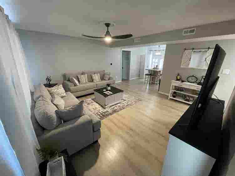 Large Furnished rm available in Nfk