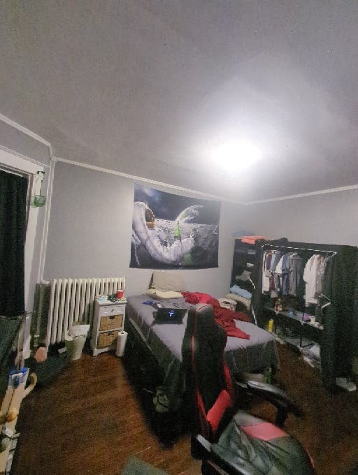 Room at S Main Avenue, Albany