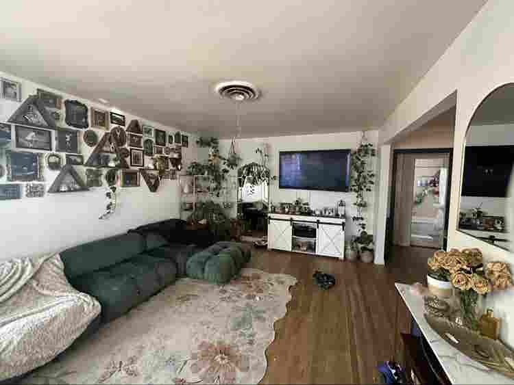 Room for rent in house