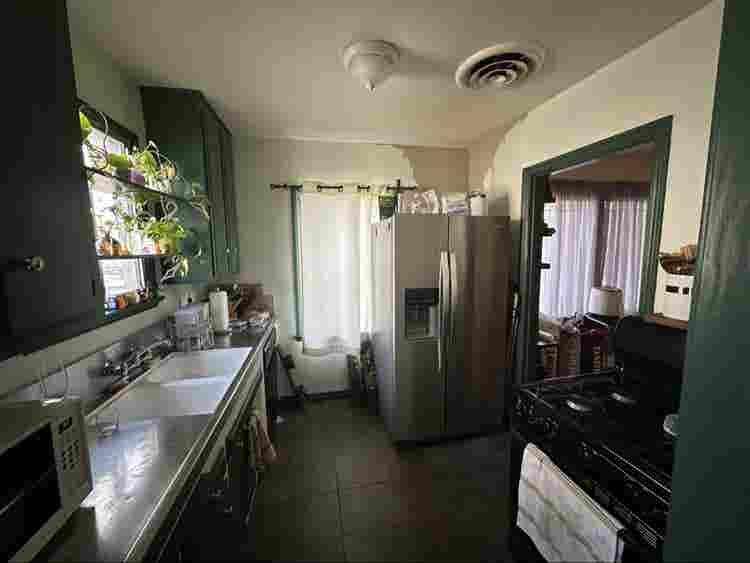 Room for rent in house