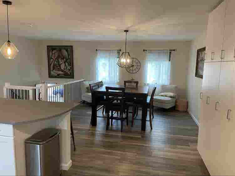 Looking for roommate