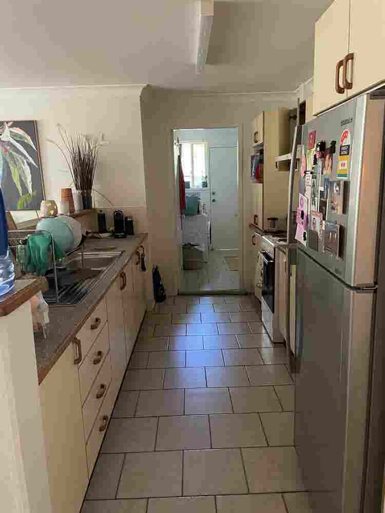 Medium size bedroom in 3 BR duplex