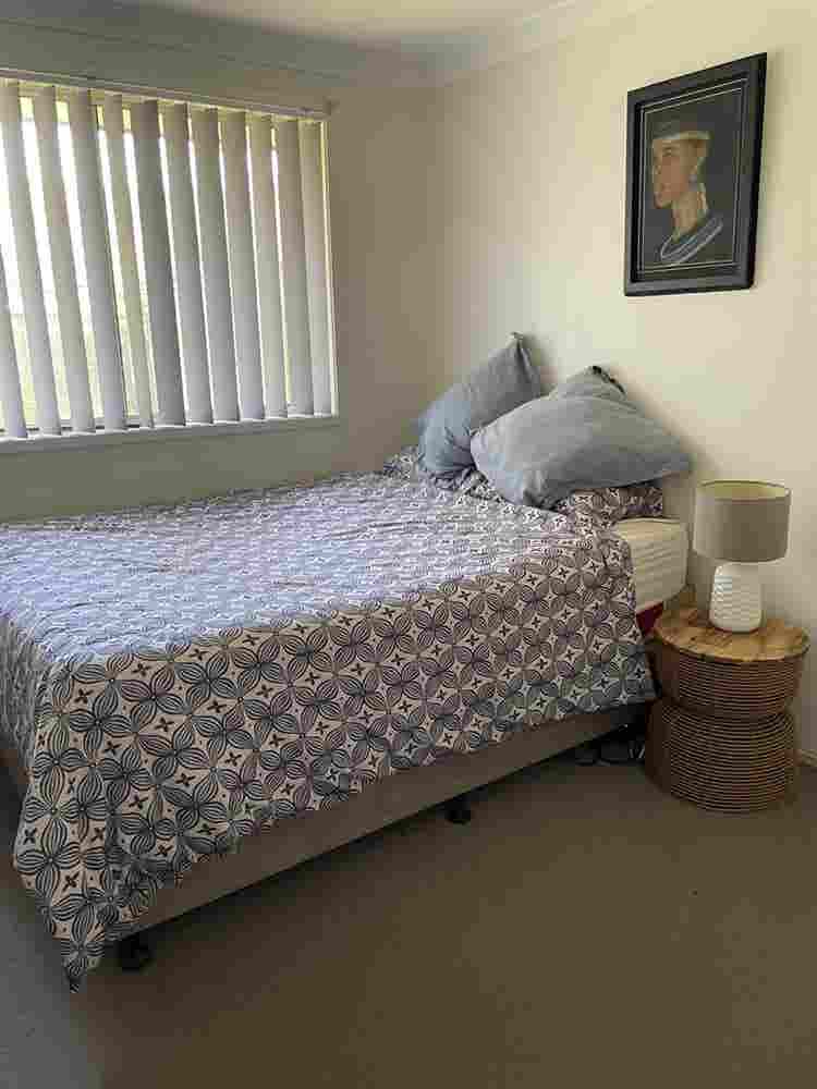 Medium size bedroom in 3 BR duplex
