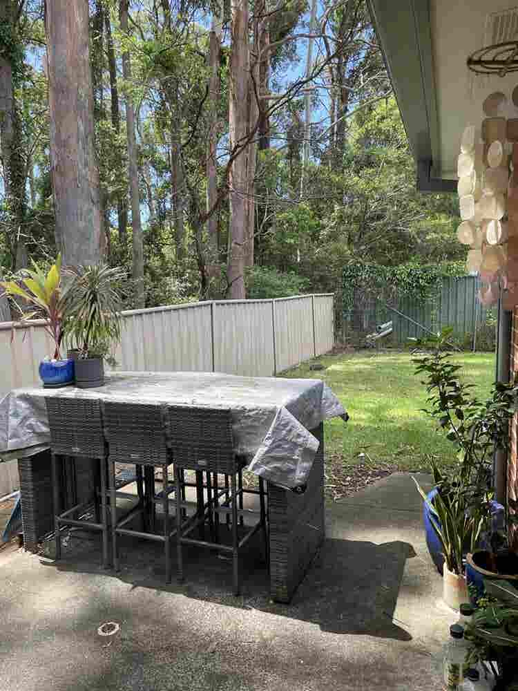 Medium size bedroom in 3 BR duplex