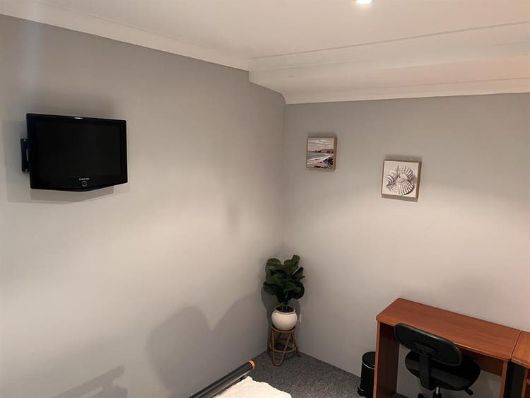 Room to rent Tapping