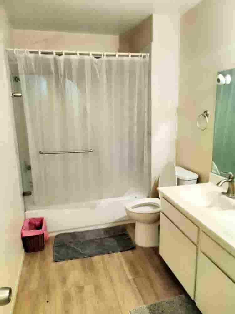 1 bedroom/shared bathroom for rent