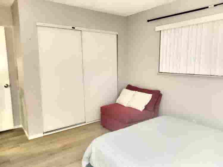 1 bedroom/shared bathroom for rent