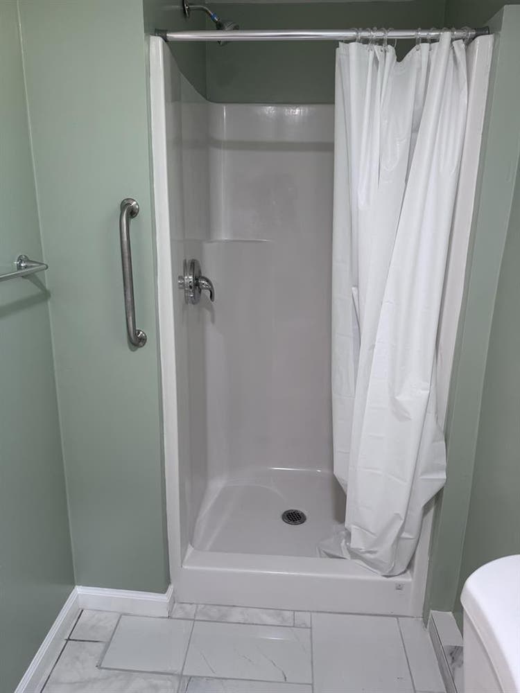 Winnetka room for rent