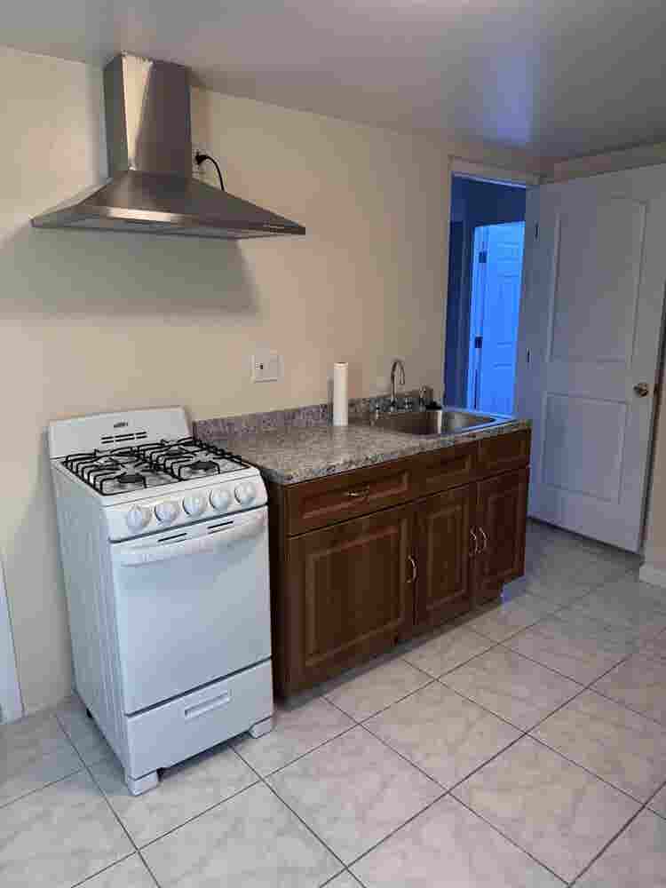 Winnetka room for rent