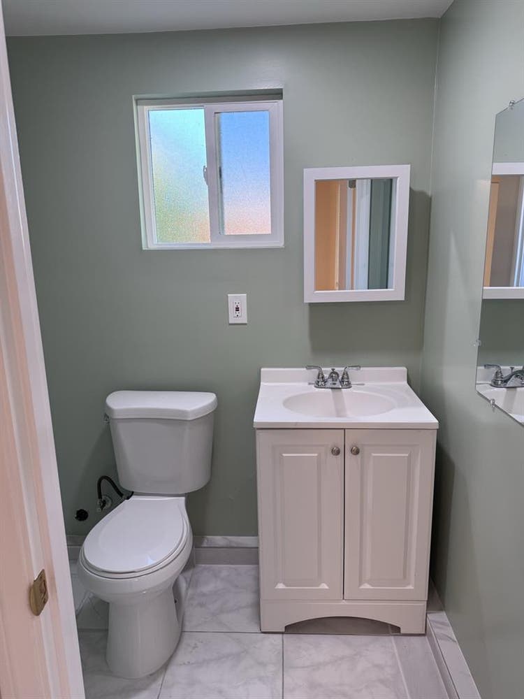 Winnetka room for rent