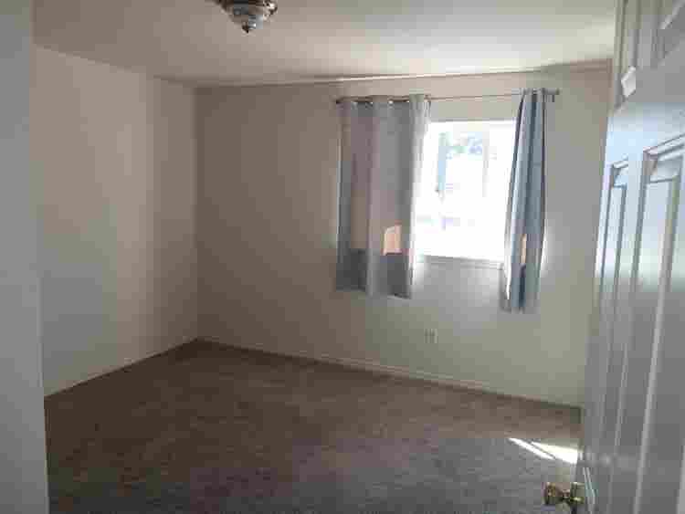 New Listing-Room for Rent