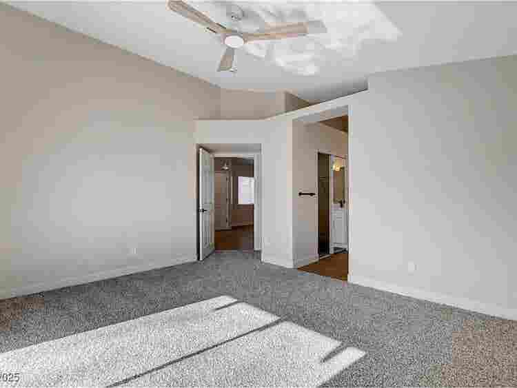 Charming 3bed Single Family Home.