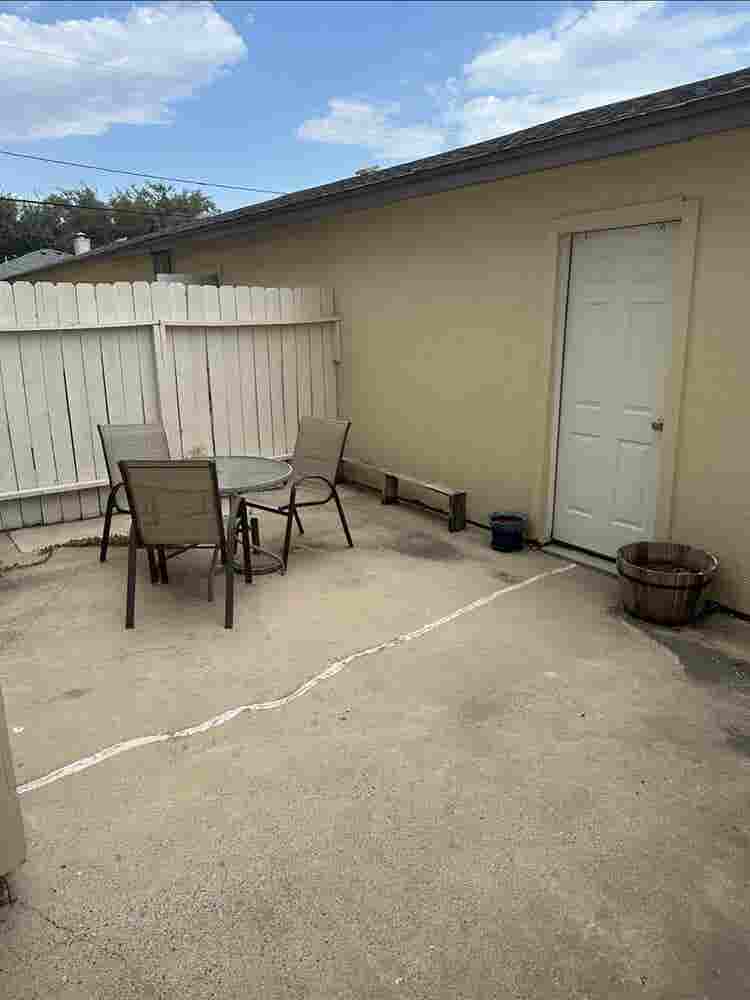 Room for rent. Private bathroom