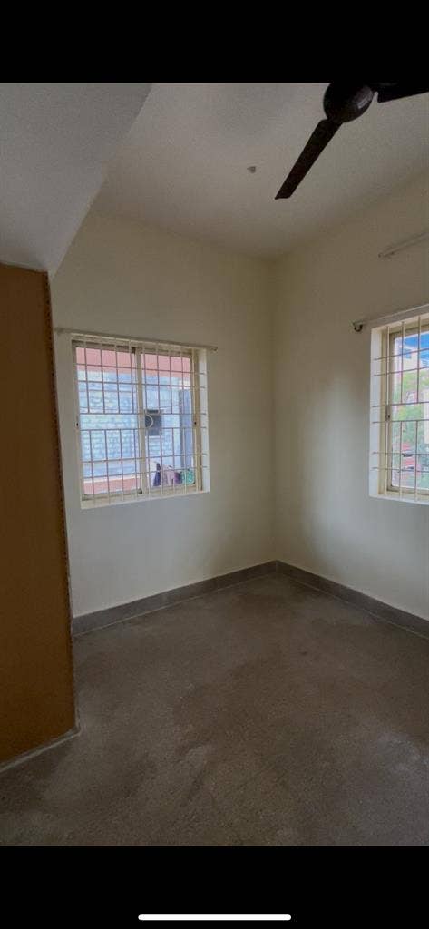 2BHK NEAR ORACLE, kadubeesanhalli