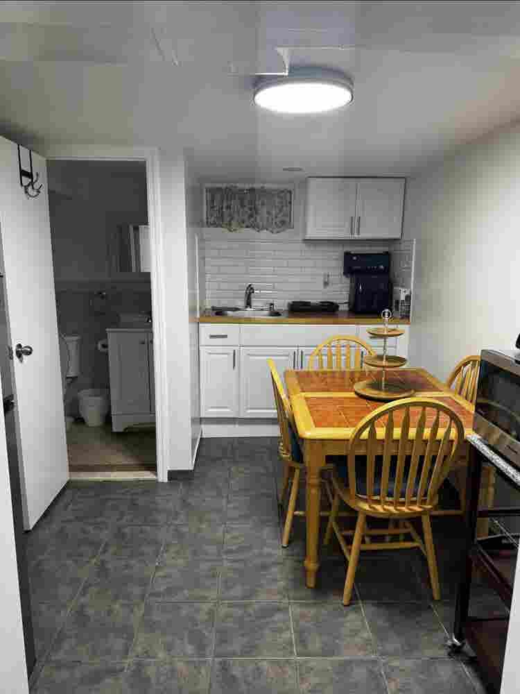 Spacious Room for Rent