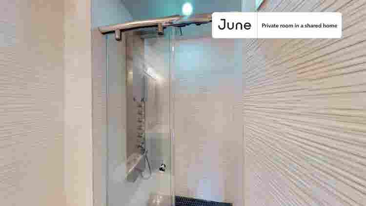 3 BR in New York City