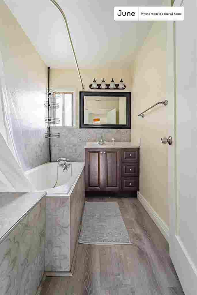 4 BR in Los Angeles