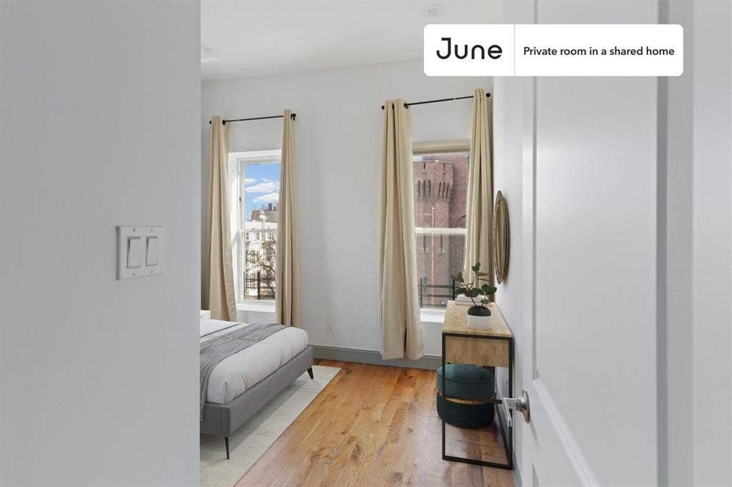 4 BR in New York City