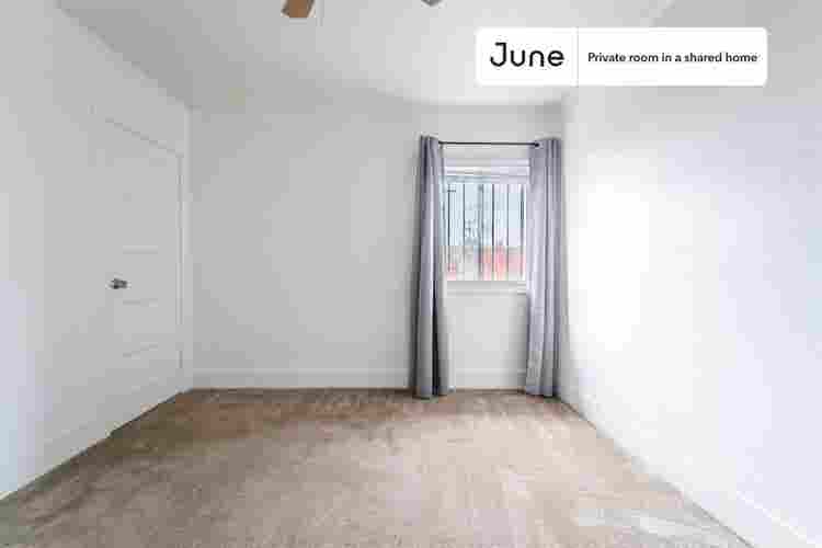 4 BR in Los Angeles