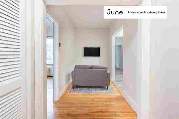 2 BR in Boston