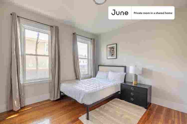 4 BR in Boston
