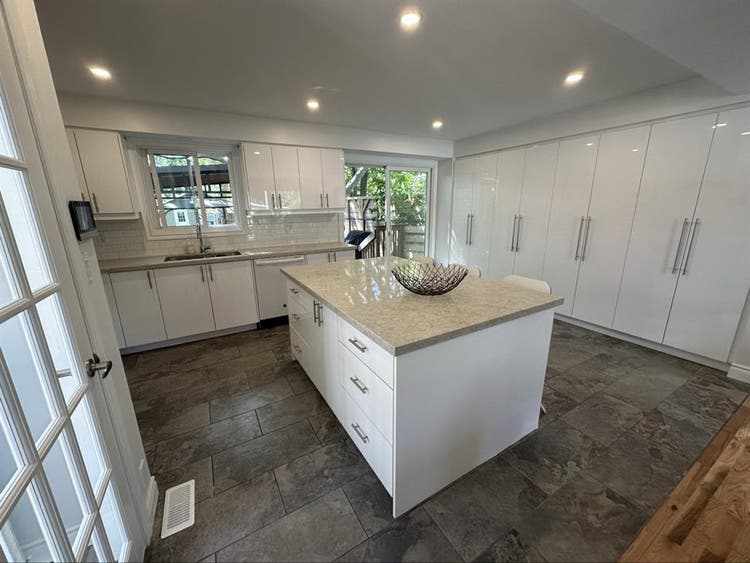 Beautiful Brand New Rooms available