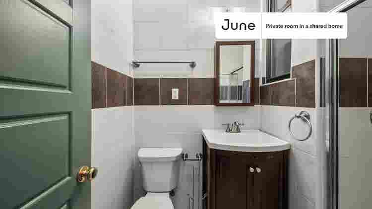 2 BR in New York City