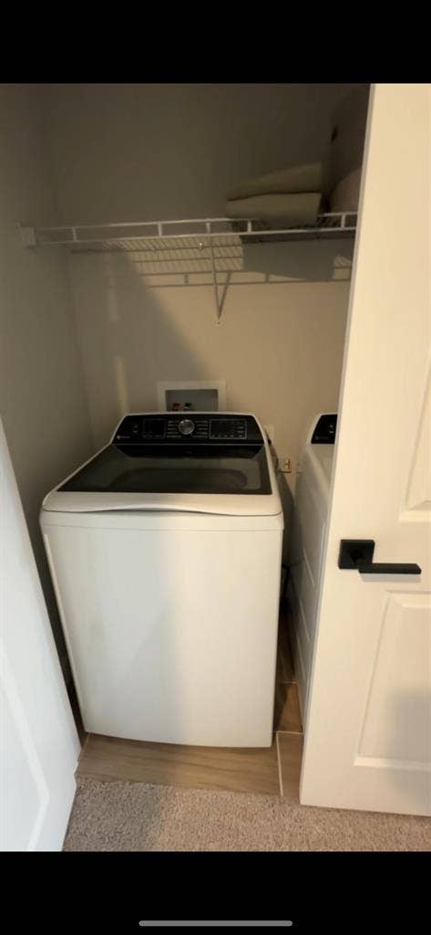 Town home room for rent!