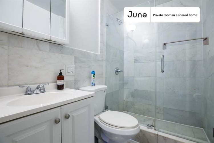 3 BR in New York City