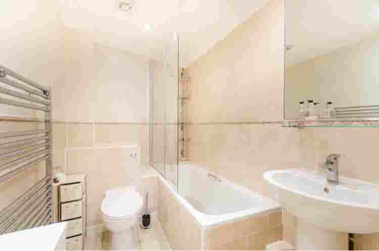 Double room to rent in Wimbledon