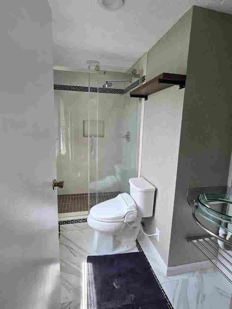 Large Room w/ Private Bath
