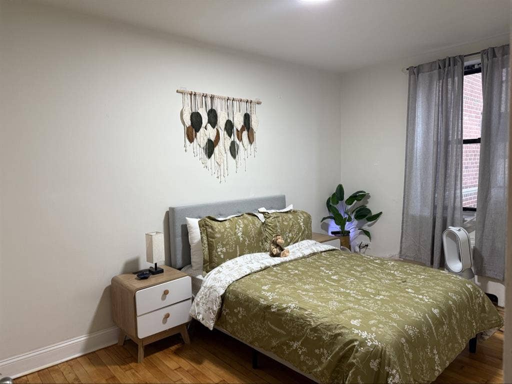 Room for rent - fully furnished