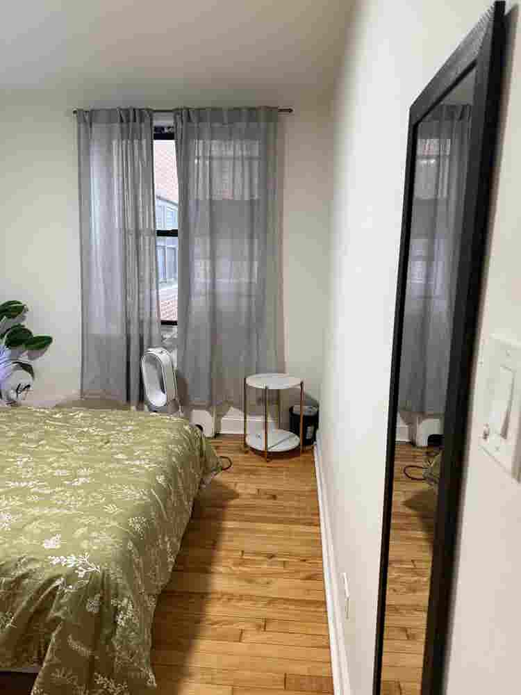 Room for rent - fully furnished