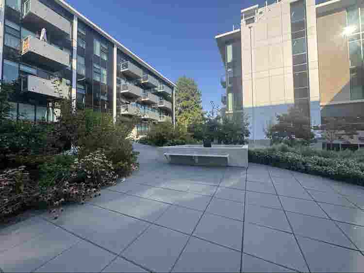 City side Victoria furnished studio