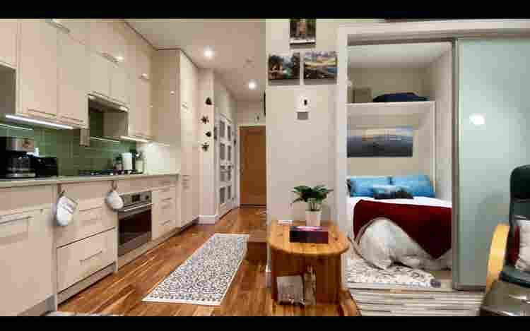 City side Victoria furnished studio
