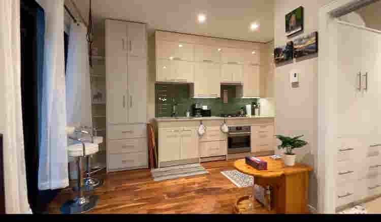 City side Victoria furnished studio