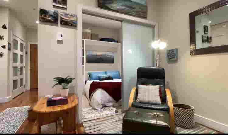 City side Victoria furnished studio